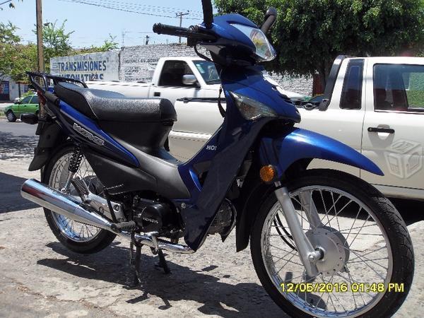 Honda wave con 5,500km placas factura original año -16