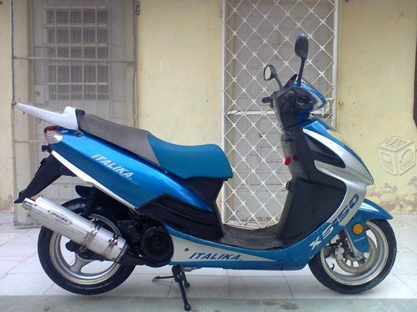 Italika xs 150 buen estado mecanico, 9,500 tratar -12