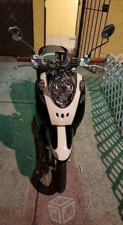 Yamaha fino Clasica motocicleta