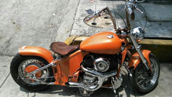 V star 650cc customizada tipo bobber -01