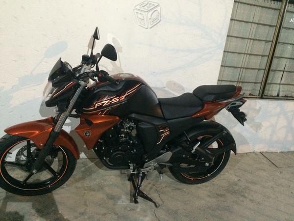 Yamaha FZS -16