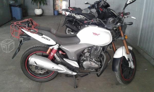 Keeway rkv 200 -13