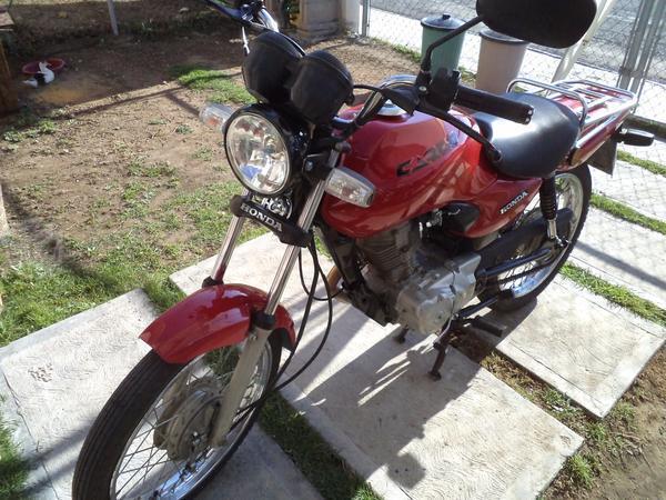 Honda cargo 125 excelente -06