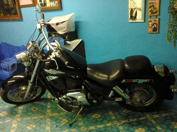 Shadow 1100cc american classic -97