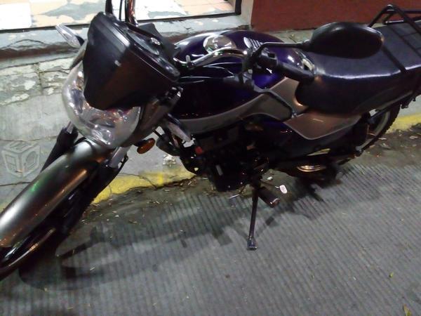 Moto impecable FT150 Italika -15