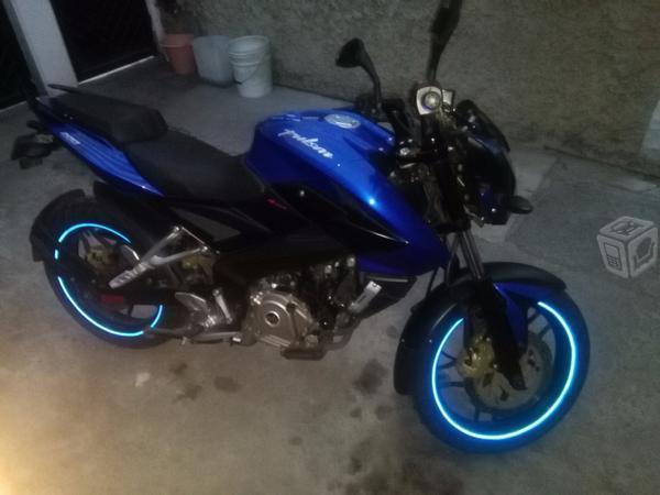 Bajaj pulsar ns 200 -14