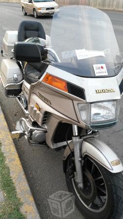 Honda gold wing -87