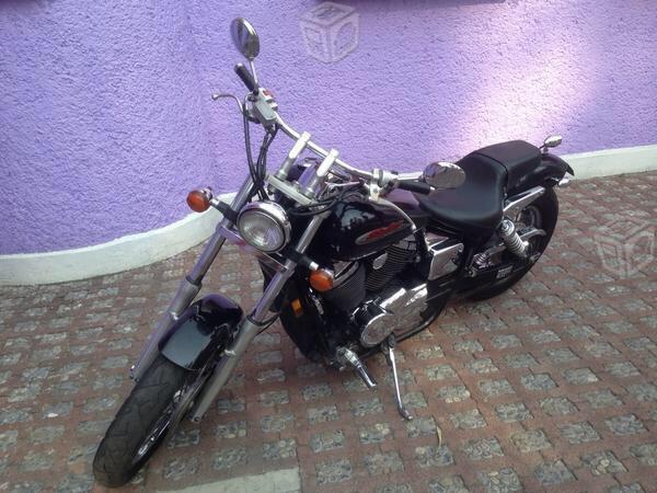 Honda shadow Spirit hermosa -01