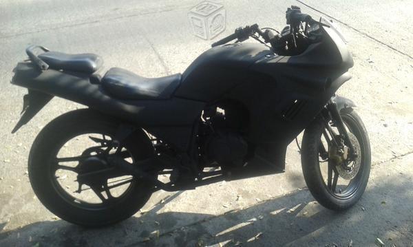 Poderosa Italika 200cc V/C -06