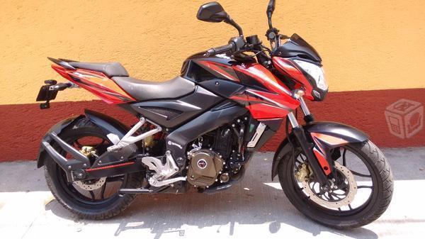 Pulsar 200ns seminueva 15 -15