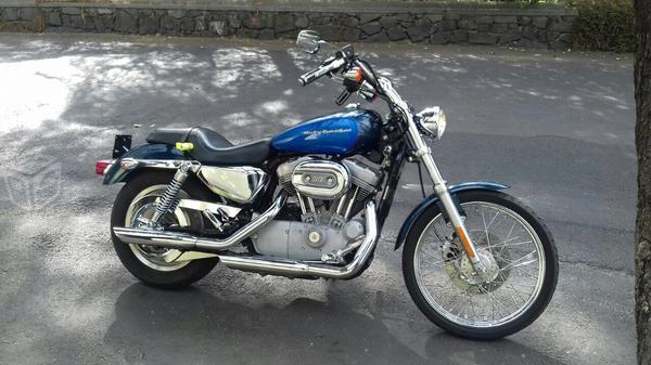 Harley Davidson sportster 883 -04
