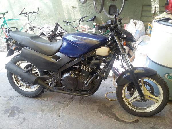 Kawasaki Deportiva Ex500 -89