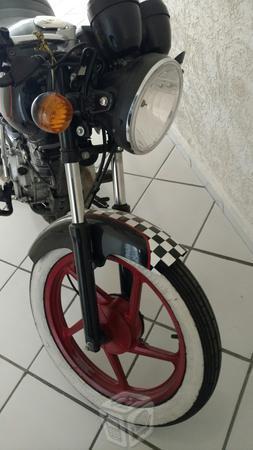 Vendo cafe racer (estilo brat)