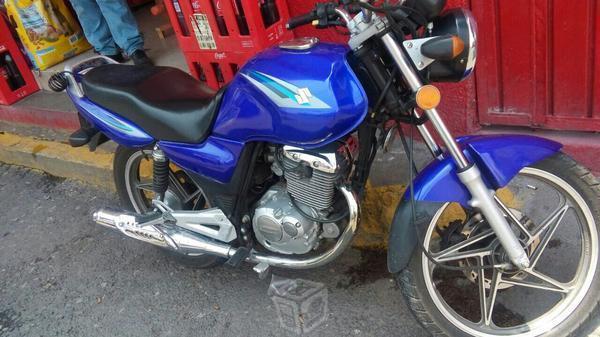 Suzuki de trabajo seminueva enllantada -11