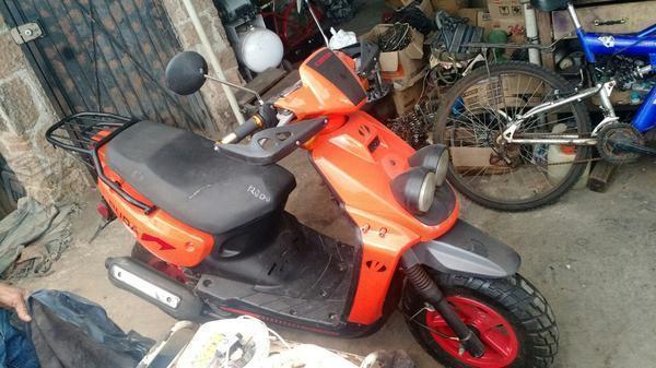 Motoneta Vento Scooter 150 cc -11