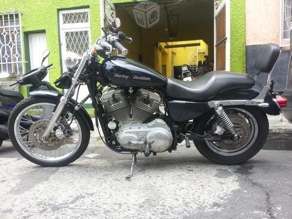 Harley sportster 883 -05