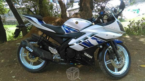 Yamaha R15 -13