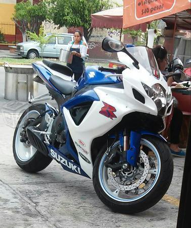 GSXR 750 al 100% -07