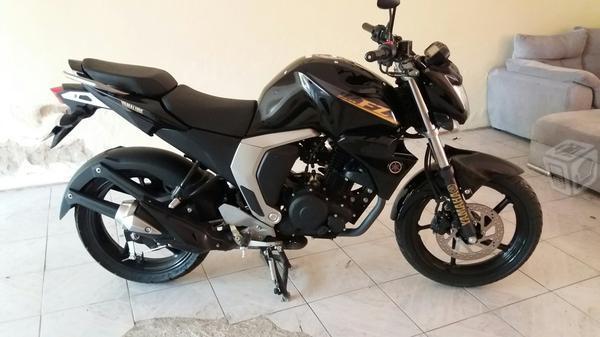 Nuevecita moto fz -16