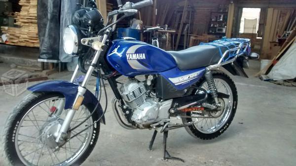 Moto yamaha 125 brasileña -08