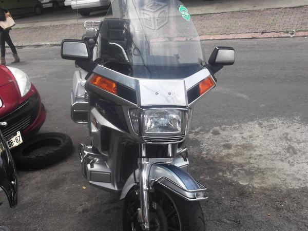 Honda gold wing 1200 viajera -87