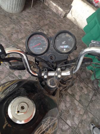 Vendo moto honda titán 125 -07