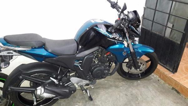 Yamaha fz blue core -16