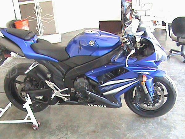 Yamaha R1 en muy buenas condiciones -07