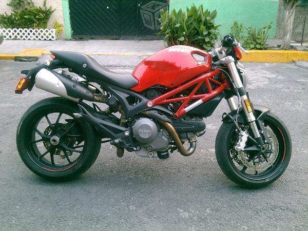 Ducati monster como nueva barata -11