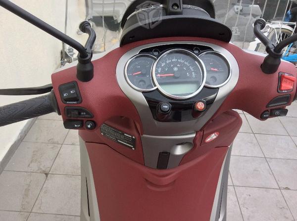 Motocicleta Piaggio Beverly 350 Cc -16