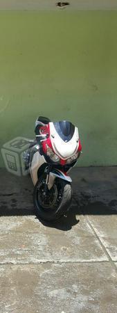 Honda cbr 1000rr -08