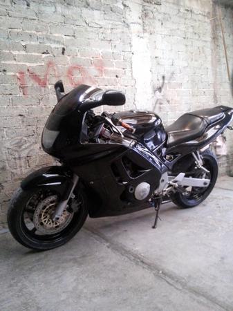 Honda cbr 600 f3 -97