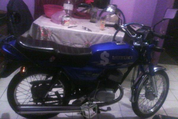 Moto suzuki -14