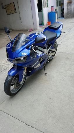 Yamaha YZF R1nacional -99