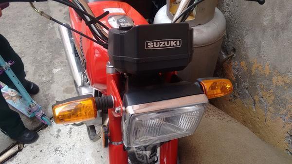 Suzuki AX 100