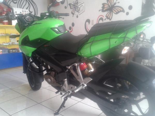 Pulsar edicion especial -15