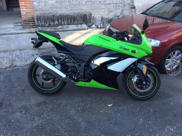 Bonita ninja 250cc v/c