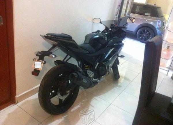 Yamaha R15 Impecable -14