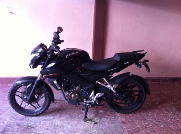 Pulsar 200 ns como nueva -16