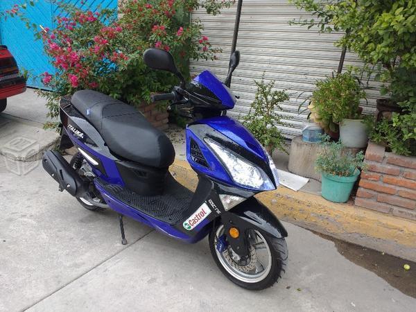 Excelente Motoneta Italika 175cc Led nuevo modelo -15