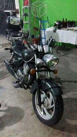 Motocicleta tipo choper 250 cc -04