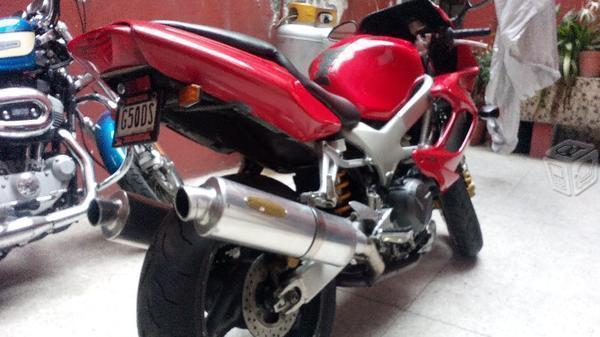 Honda vtr super hawk 996cc de coleccion -98