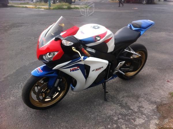 Poderosa cbr1000 rr,v/c -08