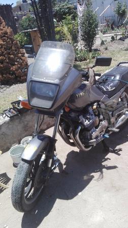 Yamaha seca 750 -82