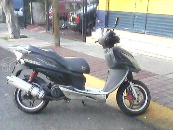 Ventom phantom scooter 150cc -11