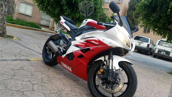 Yamaha R6r posible cambio -06