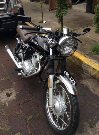 Honda 125 CGL transformada a cafe racer -16