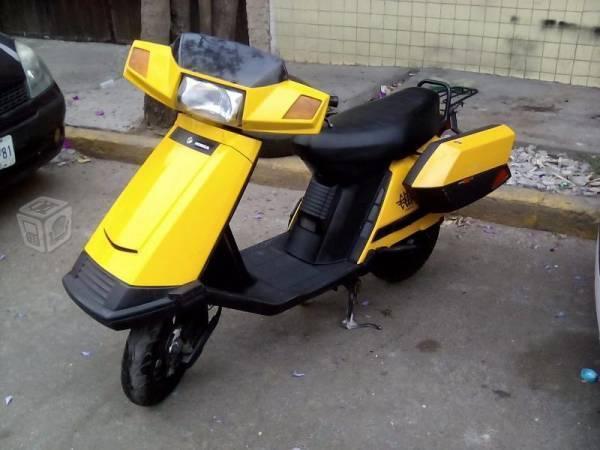 Motoneta Honda elite -01
