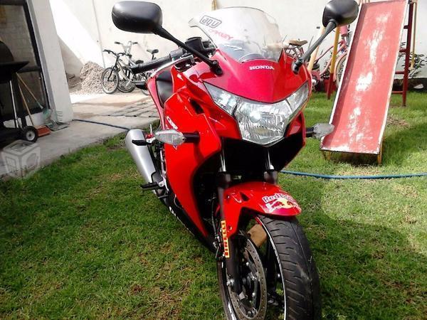 Honda cbr 250 v/c -15