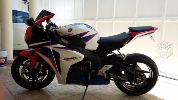 Moto Honda CBR1000RR -08